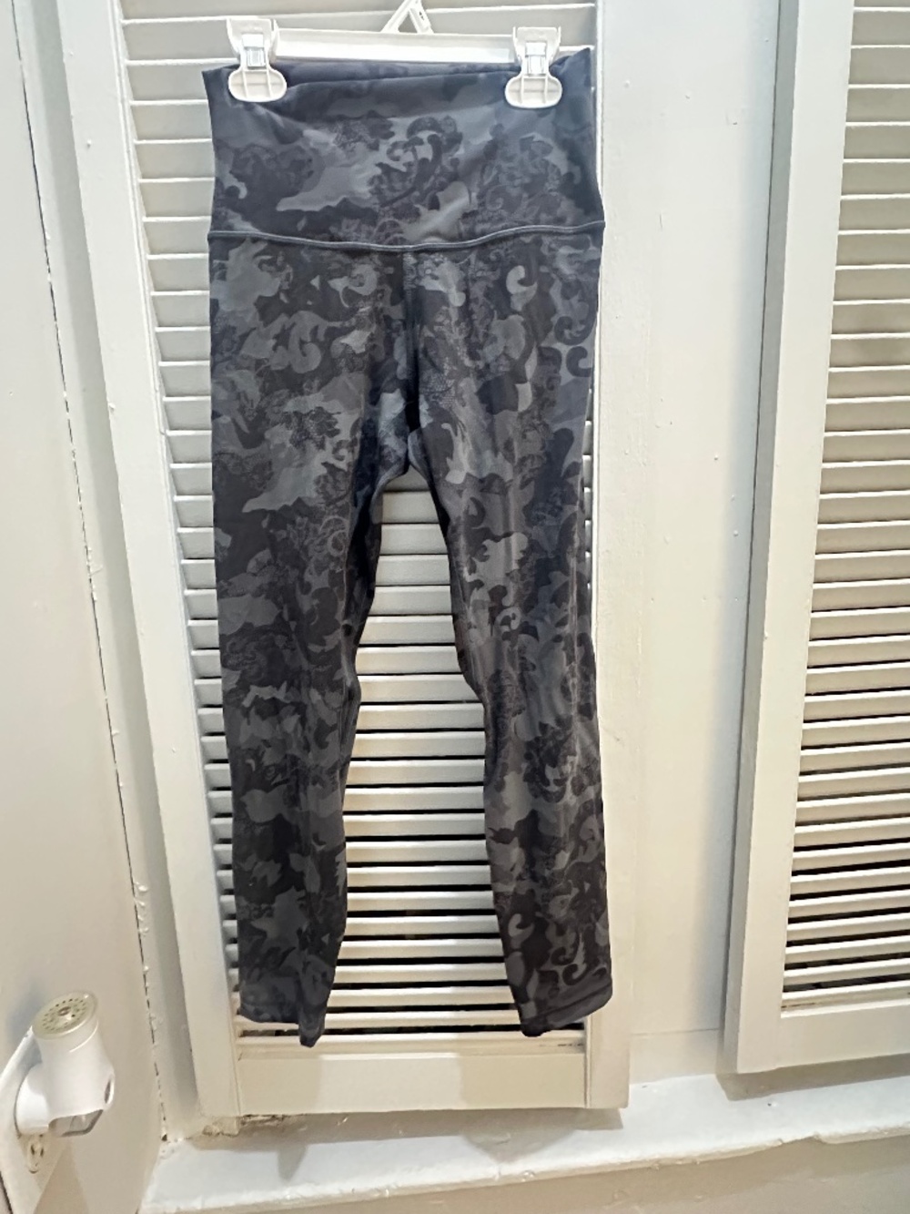 Lululemon align size 6
